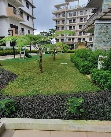 Jcga Apartments At Bristle Ridge Condominium Near Botanical Garden And The Mansion バギオ エクステリア 写真