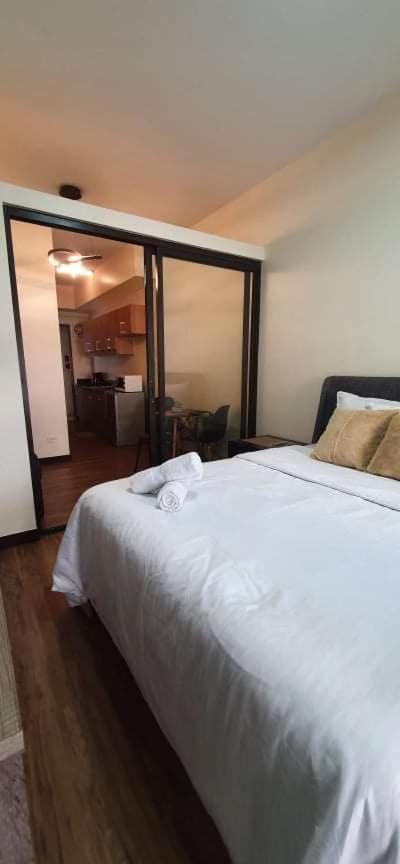 Jcga Apartments At Bristle Ridge Condominium Near Botanical Garden And The Mansion バギオ エクステリア 写真