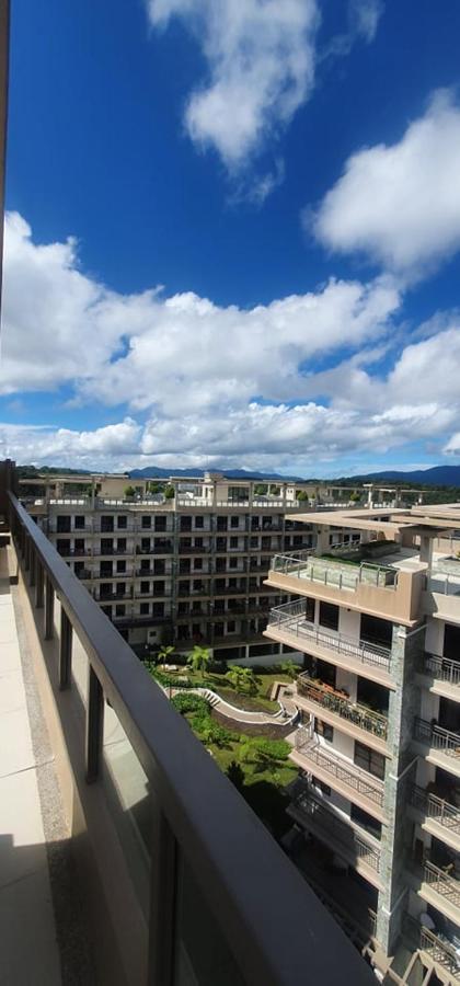 Jcga Apartments At Bristle Ridge Condominium Near Botanical Garden And The Mansion バギオ エクステリア 写真